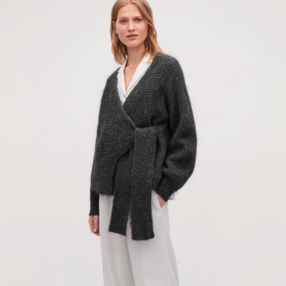 COS Chunky Wool Wrap Cardigan in Grey